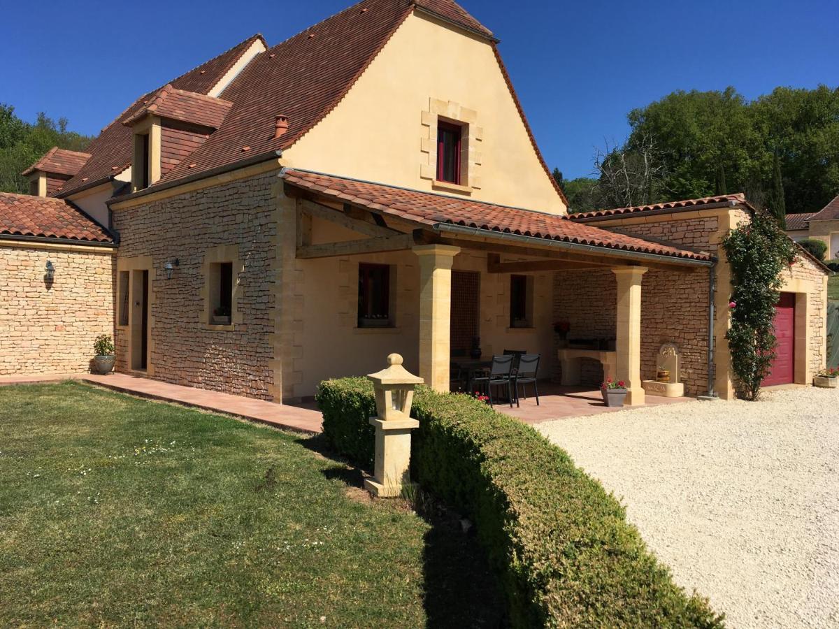 Chez Bernadette Et Victor Bed & Breakfast Vitrac  Bagian luar foto