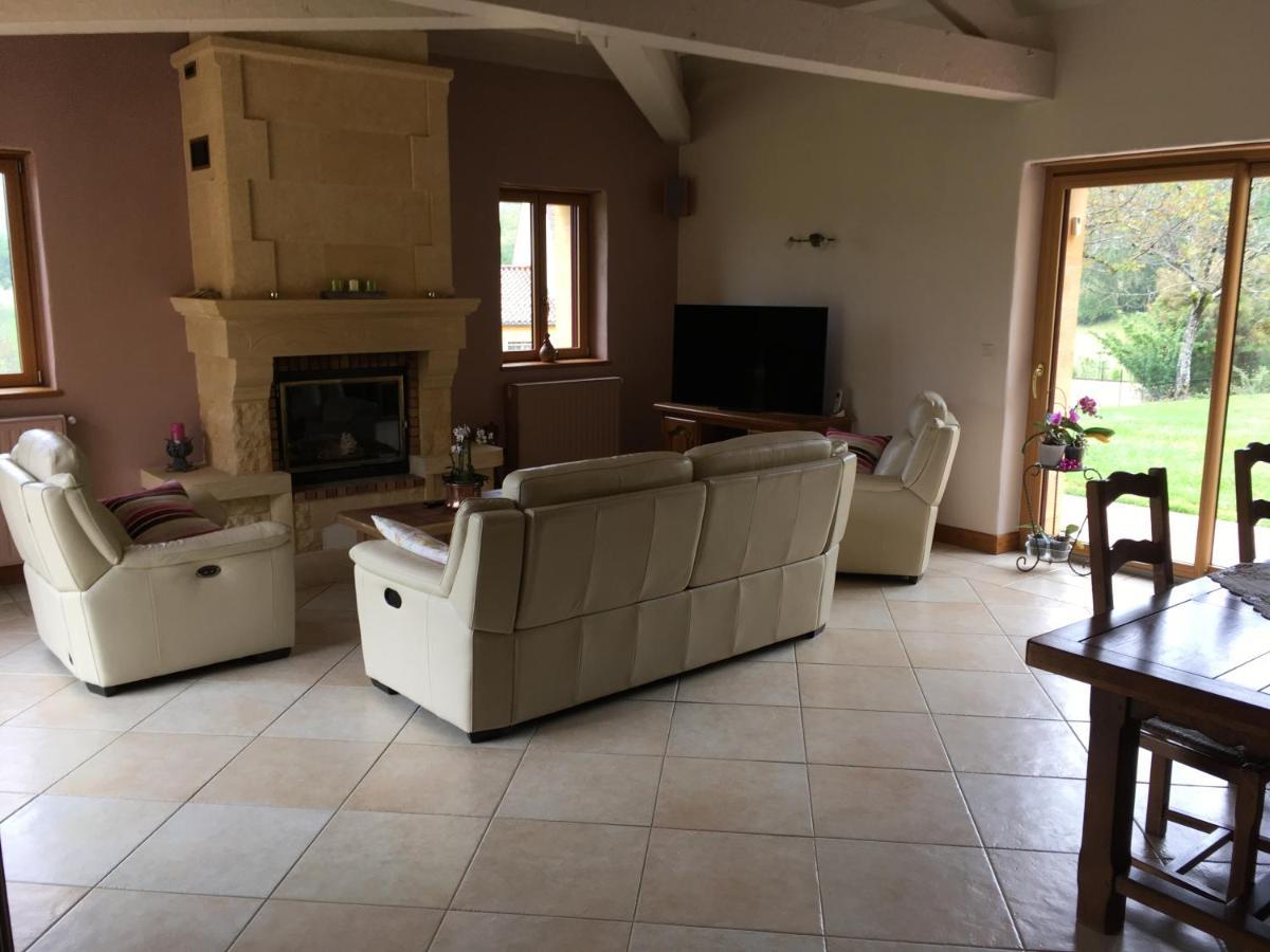 Chez Bernadette Et Victor Bed & Breakfast Vitrac  Bagian luar foto