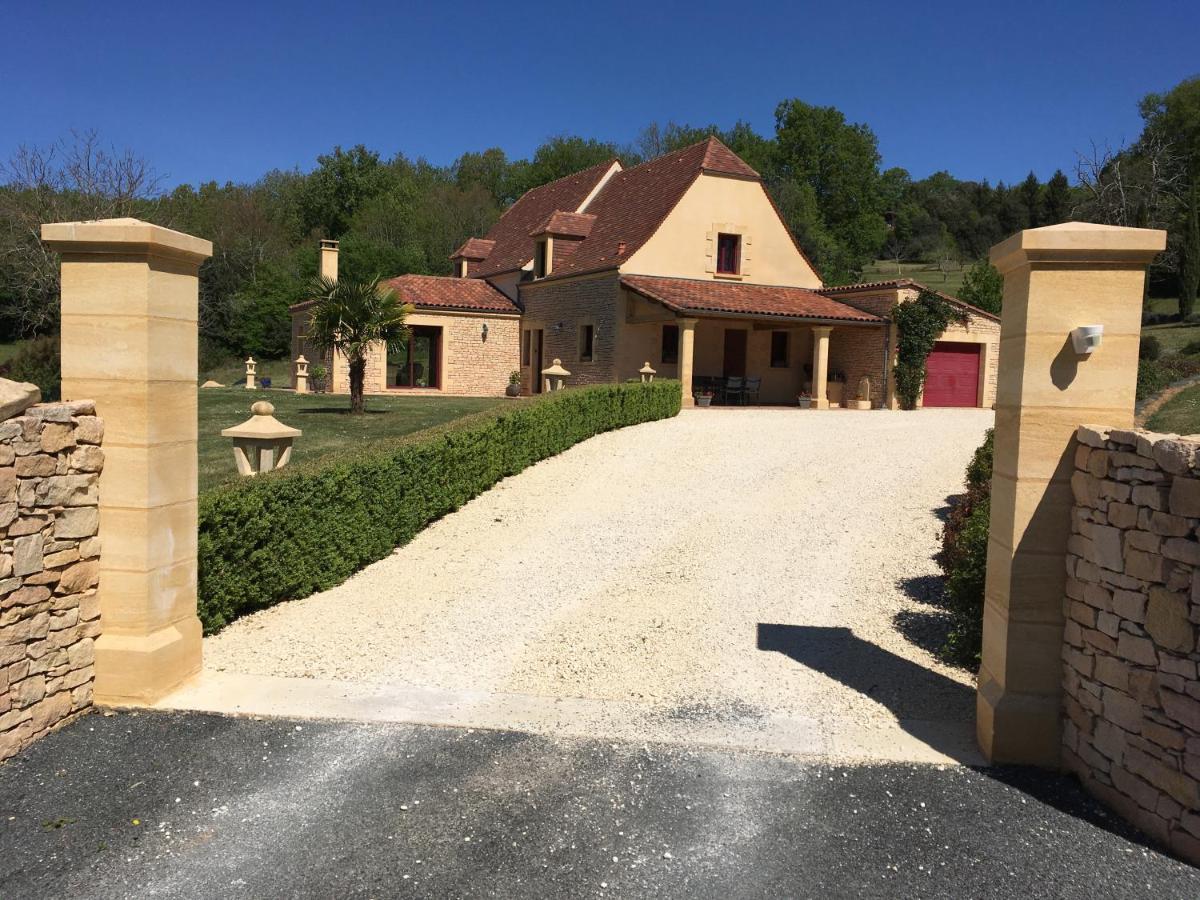 Chez Bernadette Et Victor Bed & Breakfast Vitrac  Bagian luar foto