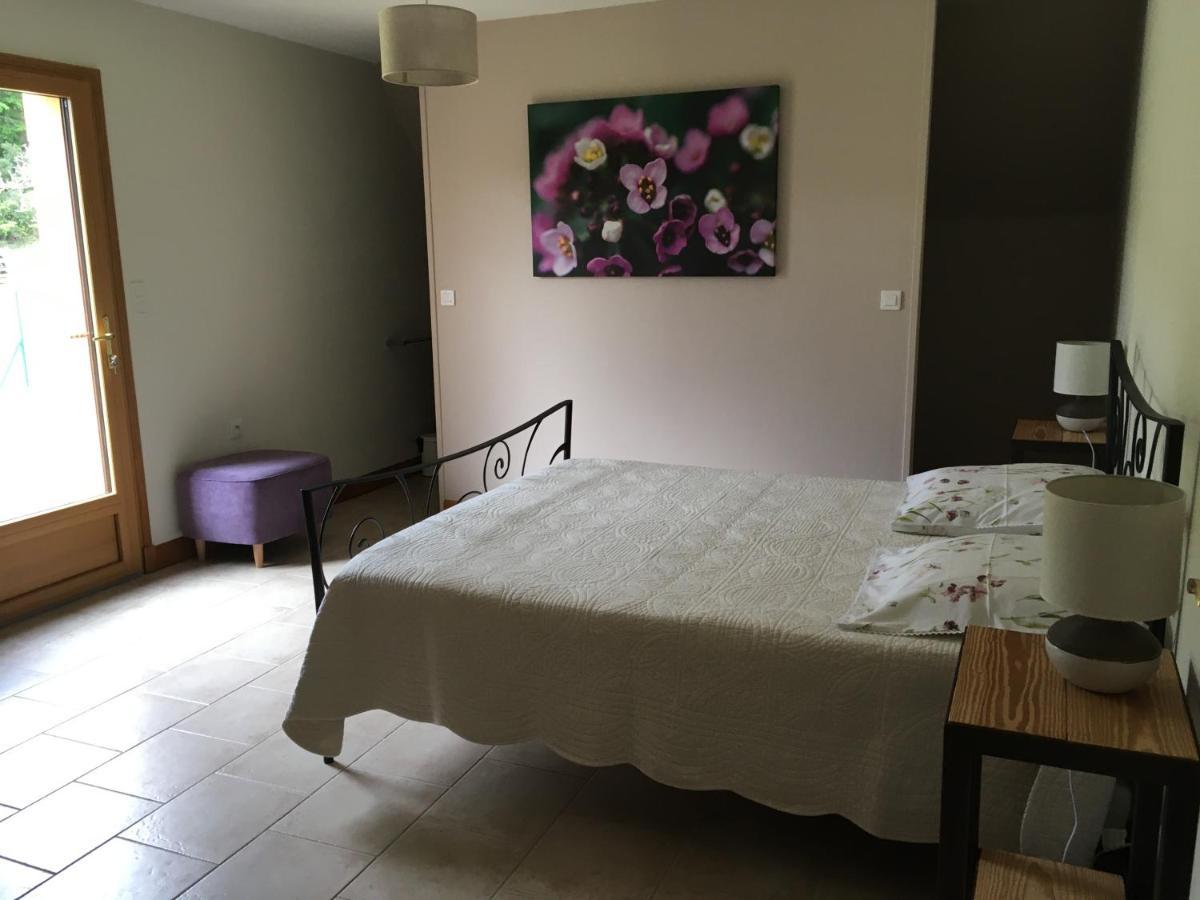 Chez Bernadette Et Victor Bed & Breakfast Vitrac  Bagian luar foto