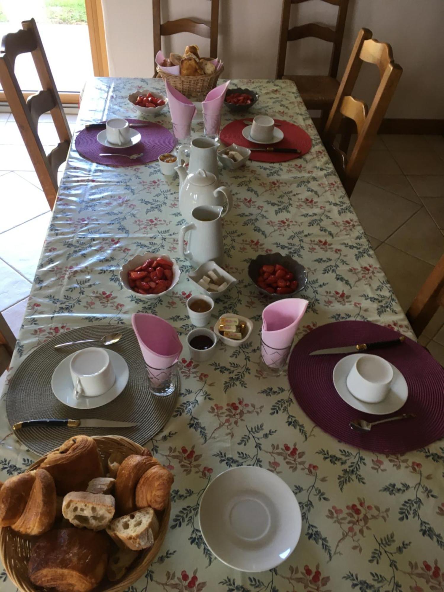 Chez Bernadette Et Victor Bed & Breakfast Vitrac  Bagian luar foto