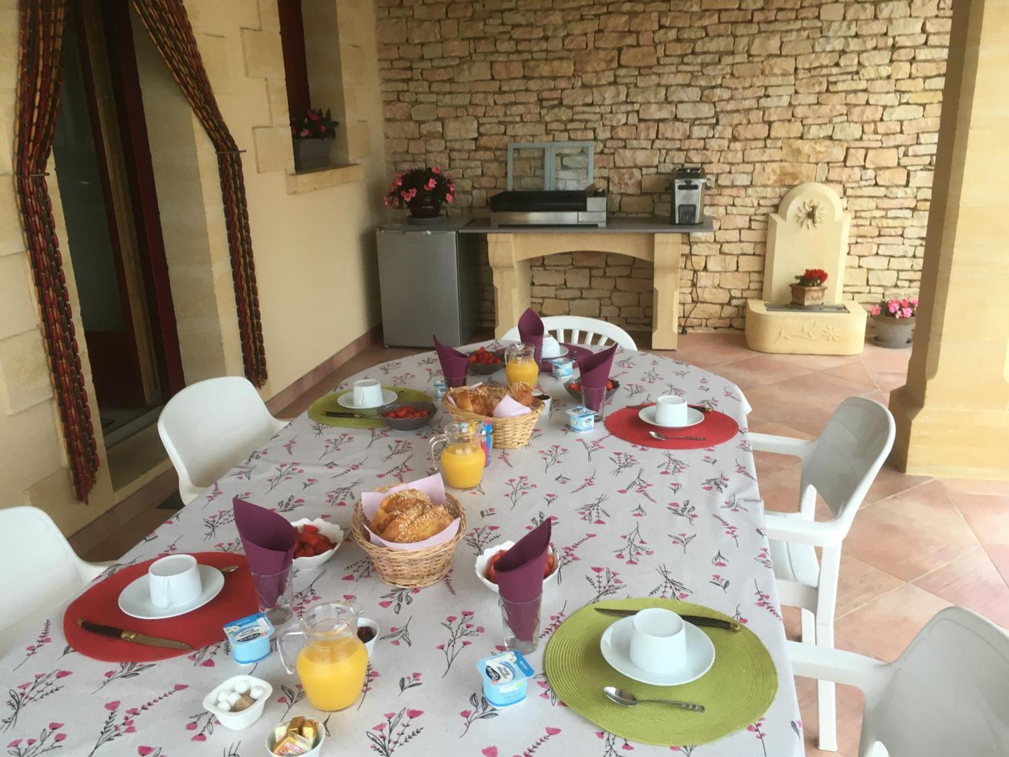 Chez Bernadette Et Victor Bed & Breakfast Vitrac  Bagian luar foto